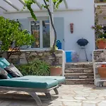 빌라 Stylish Cycladic Family With Private Gardens - Botanica Agkeria