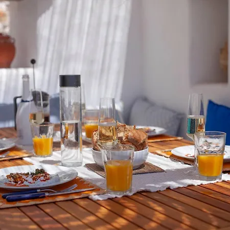Stylish Cycladic Family With Private Gardens - Botanica Villa