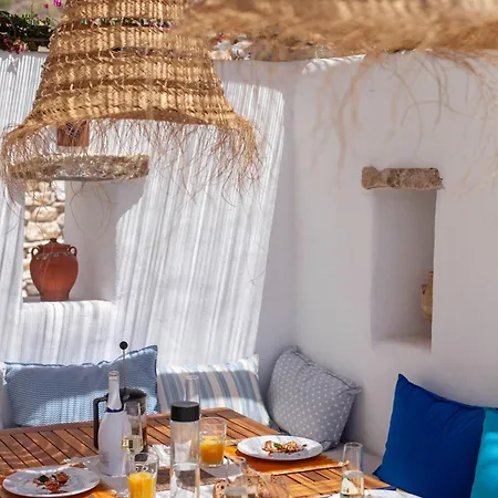 Stylish Cycladic Family With Private Gardens - Botanica Agkeria