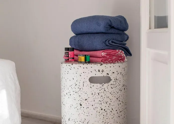 Stylish Cycladic Family With Private Gardens - Botanica